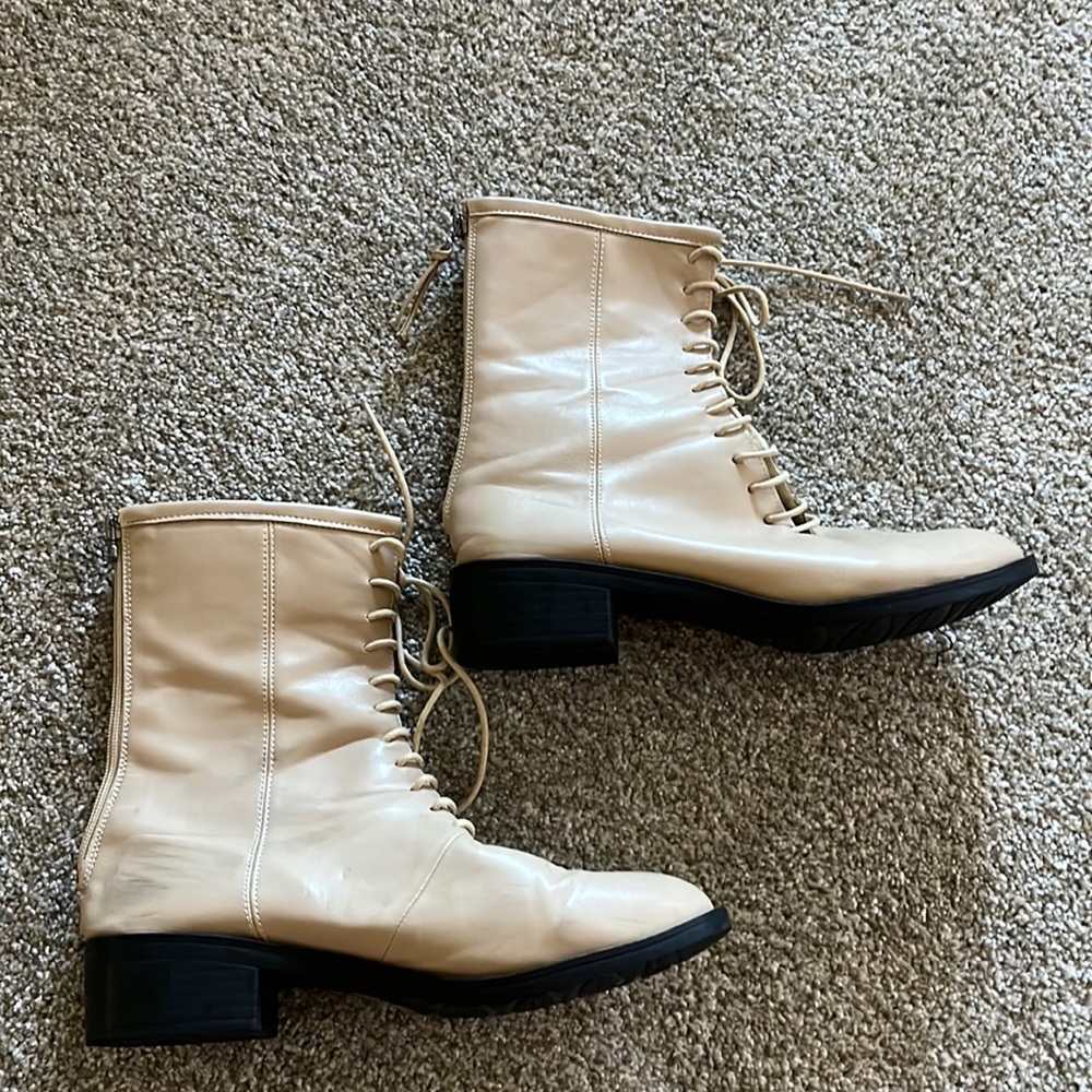 Cream beige ankle kid boots lace up front zip back - size 9